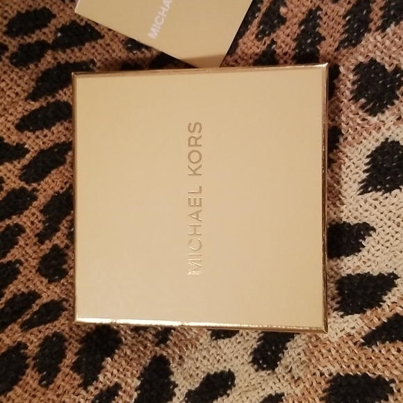 Michael Kors Lockett Bracelet - Picture 4 of 6